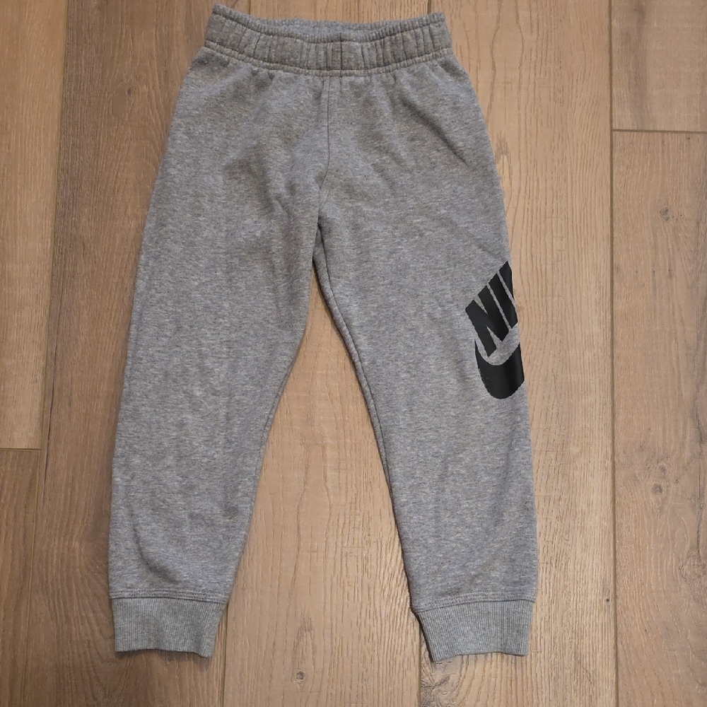 Nike Kids Logo Heather Gray Joggers Size 6